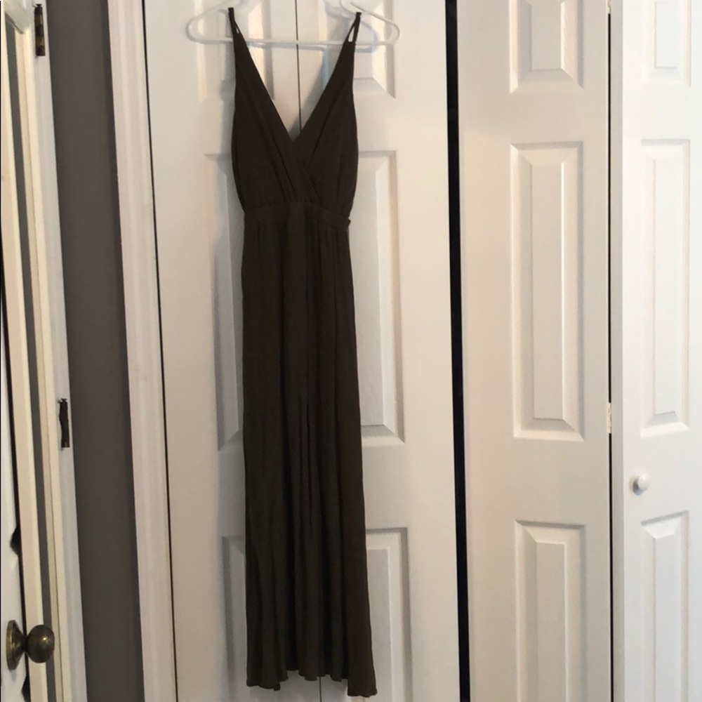 Lulus olive Green Maxi Dress